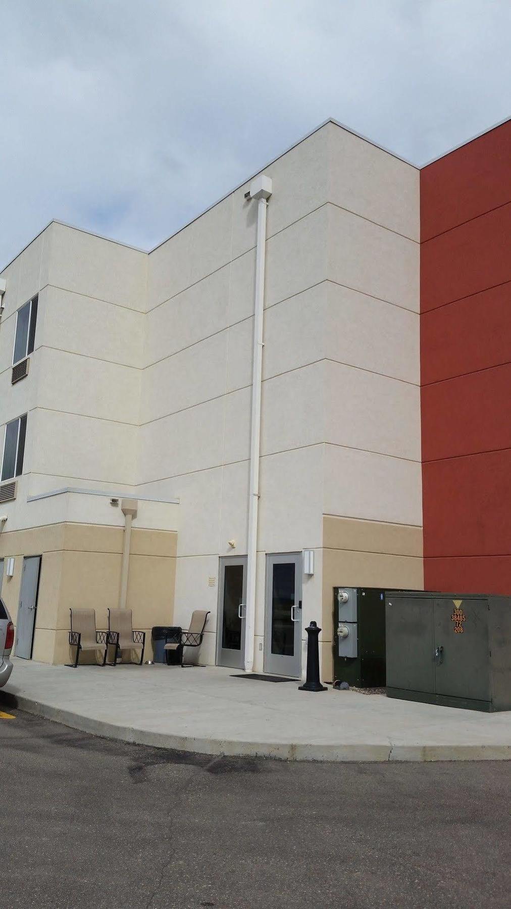 Baymont By Wyndham Williston Hotel Exterior photo